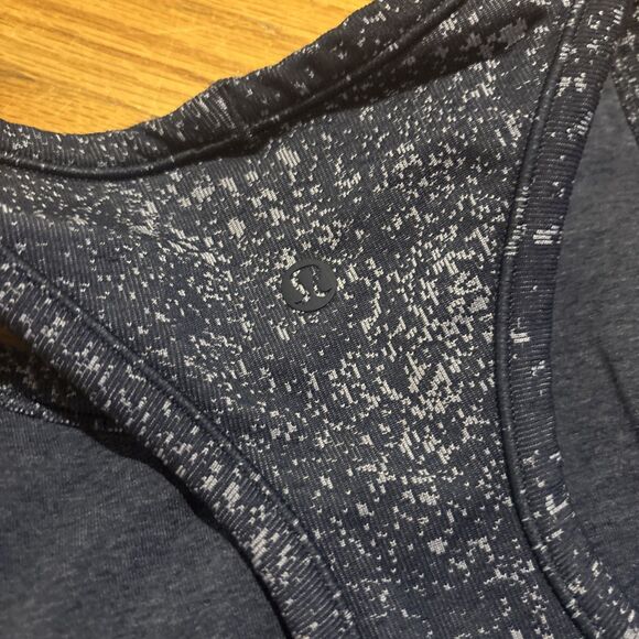 Lululemon Align Tank Top Cropped Womens size 8 Blue Rib Speckled Light Support - Picture 3 of 5